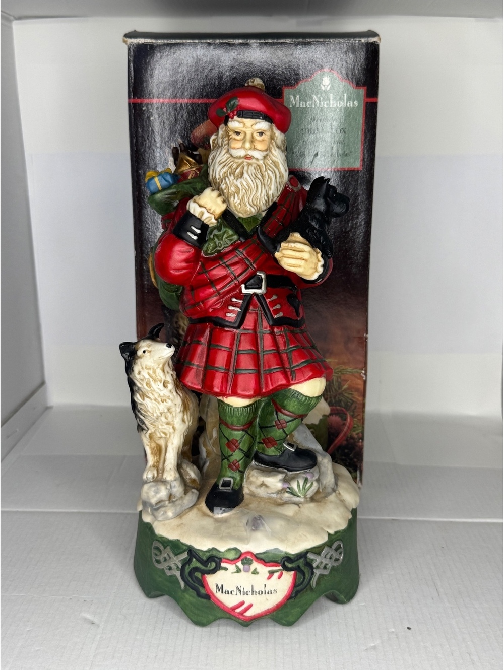 MacNicholas Jolly Old St Nicholas porcelain music box